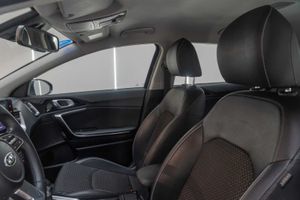 Kia XCeed 1.6 GDi PHEV 104kW (141CV) eDrive - Foto 17