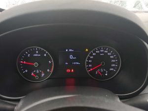 Kia Sportage 1.6 MHEV Business 100kW (136CV) 4x2  - Foto 3