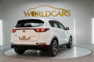 Kia Sportage 1.6 MHEV Business 100kW (136CV) 4x2  - Foto 5