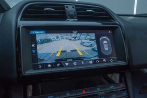 Jaguar F-Pace 2.0L i4D 132kW Pure Auto  - Foto 12