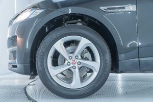 Jaguar F-Pace 2.0L i4D 132kW Pure Auto  - Foto 24
