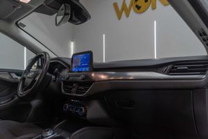 Ford Focus 2.0 Ecoblue 110kW Titanium Auto Sportbr.  - Foto 22