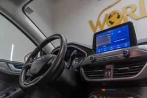 Ford Focus 2.0 Ecoblue 110kW Titanium Auto Sportbr.  - Foto 21