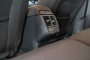 Skoda Kamiq 1.0 TSI 81kW (110CV) DSG Ambition  - Foto 20