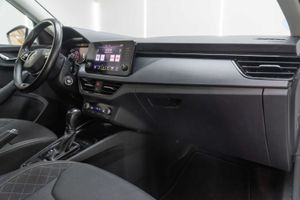 Skoda Kamiq 1.0 TSI 81kW (110CV) DSG Ambition  - Foto 23