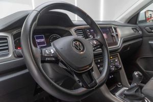 Volkswagen T-Roc Advance 1.0 TSI 81kW (110CV)  - Foto 11