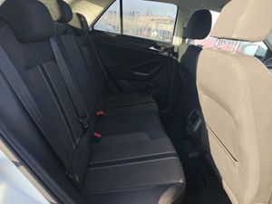 Volkswagen T-Roc Advance 1.0 TSI 81kW (110CV)  - Foto 6