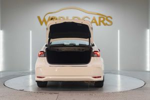 Toyota Corolla  sedán 1.5 active - Foto 7