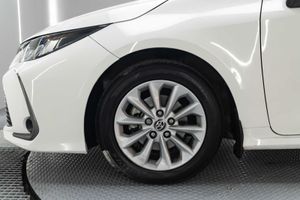 Toyota Corolla  sedán 1.5 active - Foto 24