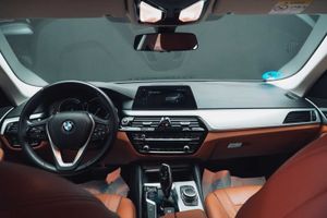 BMW Serie 5 530e iPerformance - Foto 12