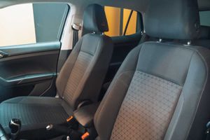 Volkswagen T-Cross Advance 1.0 TSI 70kW (95CV) - Foto 18