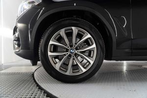 BMW X3 xDrive20d - Foto 24