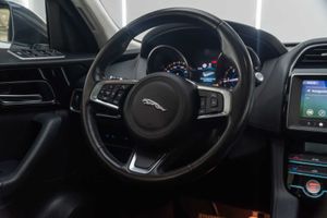 Jaguar F-Pace - Foto 15