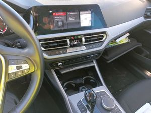 BMW Serie 3 318d  - Foto 3