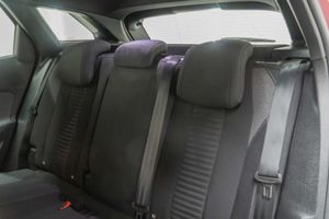 Peugeot 3008 1.5 BlueHDi 96kW Active Pack EAT8  - Foto 18