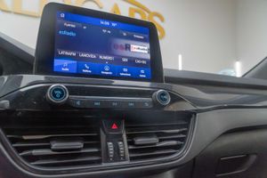 Ford Kuga ST-Line 1.5T EcoBoost 110kW (150CV)  - Foto 12