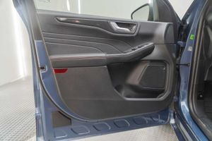 Ford Kuga ST-Line 1.5T EcoBoost 110kW (150CV)  - Foto 17