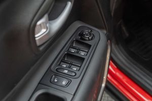 Jeep Renegade eHybrid 1.5 96kW(130CV) Longitude ATX  - Foto 15
