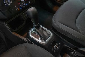 Jeep Renegade eHybrid 1.5 96kW(130CV) Longitude ATX  - Foto 14