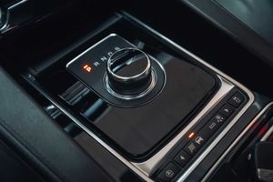 Jaguar F-Pace 2.0L i4D AWD Automático Prestige  - Foto 14