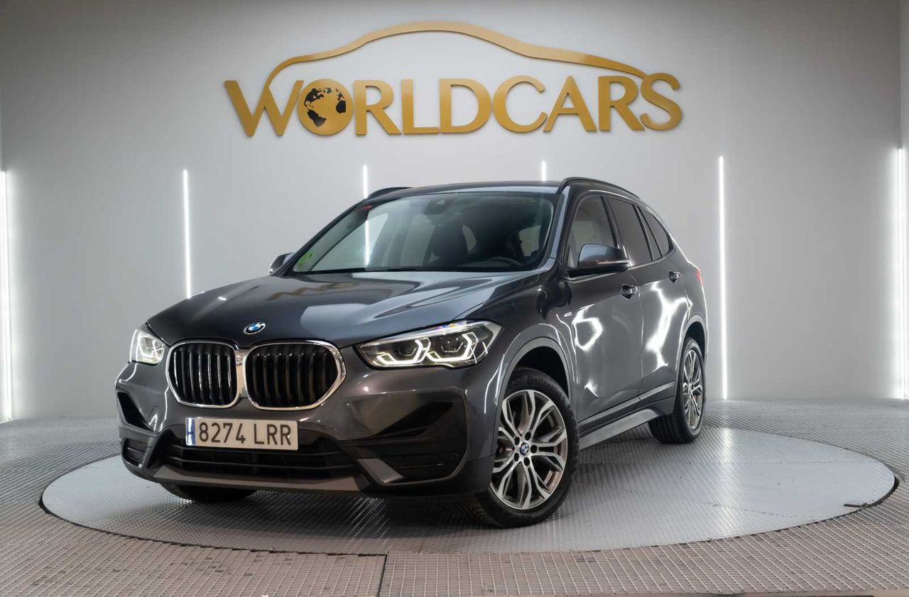 BMW X1 sDrive18i  - Foto 1