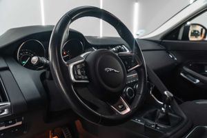 Jaguar E-Pace 2.0D 110kW R-Dynamic - Foto 19