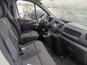 Renault Trafic furgón 27 l1h1 energy bluedci 88 kw  - Foto 3