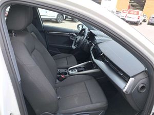 Audi A3 Sportback 30 TFSI 81kW (110CV) S tronic - Foto 5