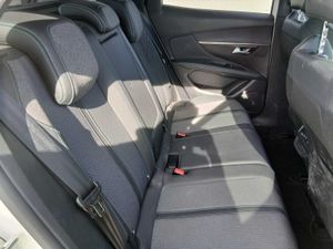 Peugeot 3008 1.5 BlueHDi 96kW S&S Allure Pack EAT8 - Foto 5