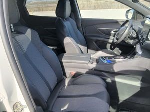 Peugeot 3008 1.5 BlueHDi 96kW S&S Allure Pack EAT8 - Foto 4