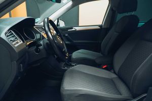 Volkswagen Tiguan Advance 2.0 TDI 110kW (150CV) DSG - Foto 16