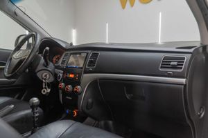 SsangYong Korando D20T Limited Plus GT 4x2  - Foto 21