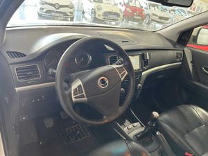 SsangYong Korando D20T Limited Plus GT 4x2  - Foto 7