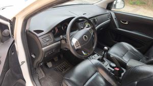 SsangYong Korando D20T Limited Plus GT 4x2  - Foto 4