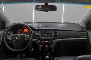 SsangYong Korando D20T Limited Plus GT 4x2  - Foto 18