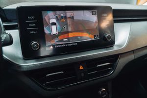 Skoda Kamiq 1.0 TSI 81kW (110CV) DSG Ambition  - Foto 24