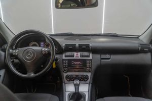 Mercedes Clase C C 220 CDI ELEGANCE - Foto 18
