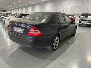 Mercedes Clase C C 200 CDI ELEGANCE - Foto 3