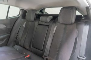 Peugeot 408 408 Allure HYBRID eDCS6 - Foto 18