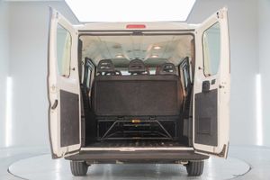 Peugeot Boxer combi 5/9 pl 330 l1h1 bluehdi 88kw (120) - Foto 9