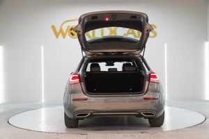 Mercedes Clase A Sedán A 180 d  - Foto 9