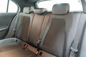 Mercedes Clase A Sedán A 180 d  - Foto 19