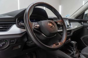 Skoda Kamiq 1.0 TSI 81kW (110CV) DSG AMBITION  - Foto 12