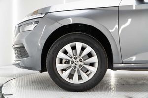 Skoda Kamiq 1.0 TSI 81kW (110CV) DSG AMBITION  - Foto 24