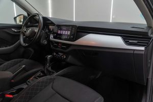 Skoda Kamiq 1.0 TSI 81kW (110CV) DSG AMBITION  - Foto 23