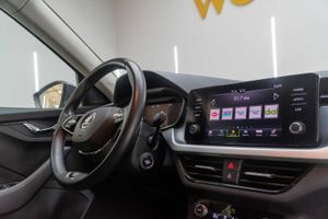Skoda Kamiq 1.0 TSI 81kW (110CV) DSG AMBITION  - Foto 22