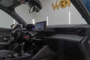 Peugeot 2008 Allure Gasolina 100 S&S 6 Vel. MAN - Foto 21