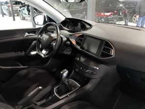 Peugeot 308 5p Access 1.2 PureTech 110 S&S - Foto 6