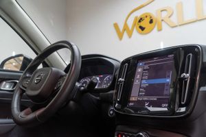 Volvo XC40 1.5 T3 Momentum Core Auto - Foto 22