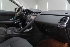 Jaguar E-Pace 2.0D 110kW 4WD  - Foto 23